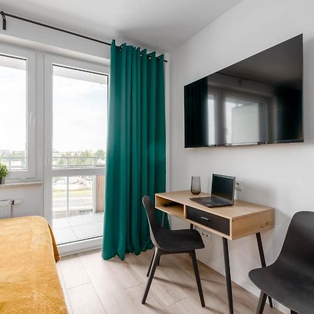 Chill Apartments Pileckiego Варшава Екстериор снимка